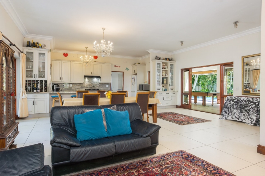 5 Bedroom Property for Sale in Val De Vie Estate Western Cape